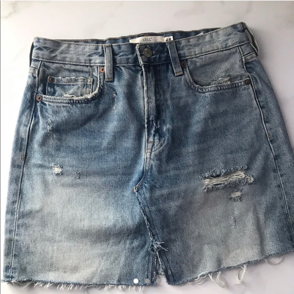 H&M denim distressed skirt